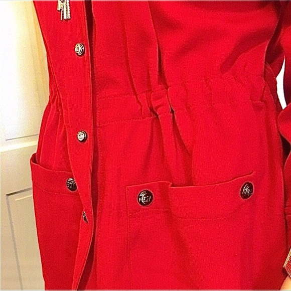 VIBRANT RED ST. JOHN COAT IN LIKE NEW CONDITION - Picture 2 of 9